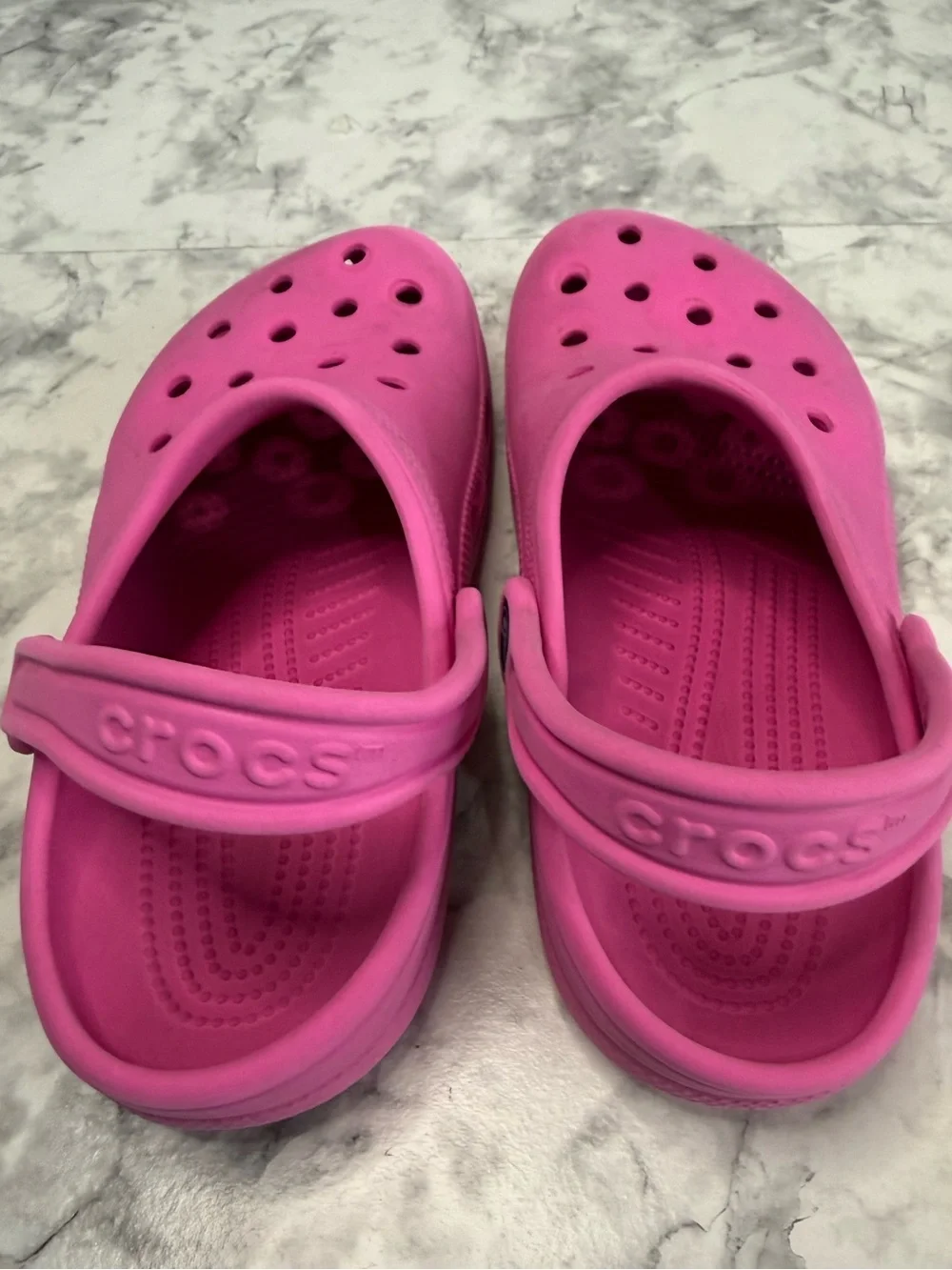 Crocs Kids Classic Pink Clogs/Sandals Size Junior 3